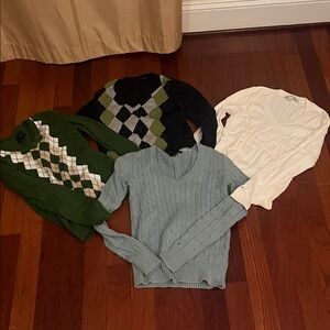 Tommy Hilfiger Women's Sweaters - Green, Black, Blue, White